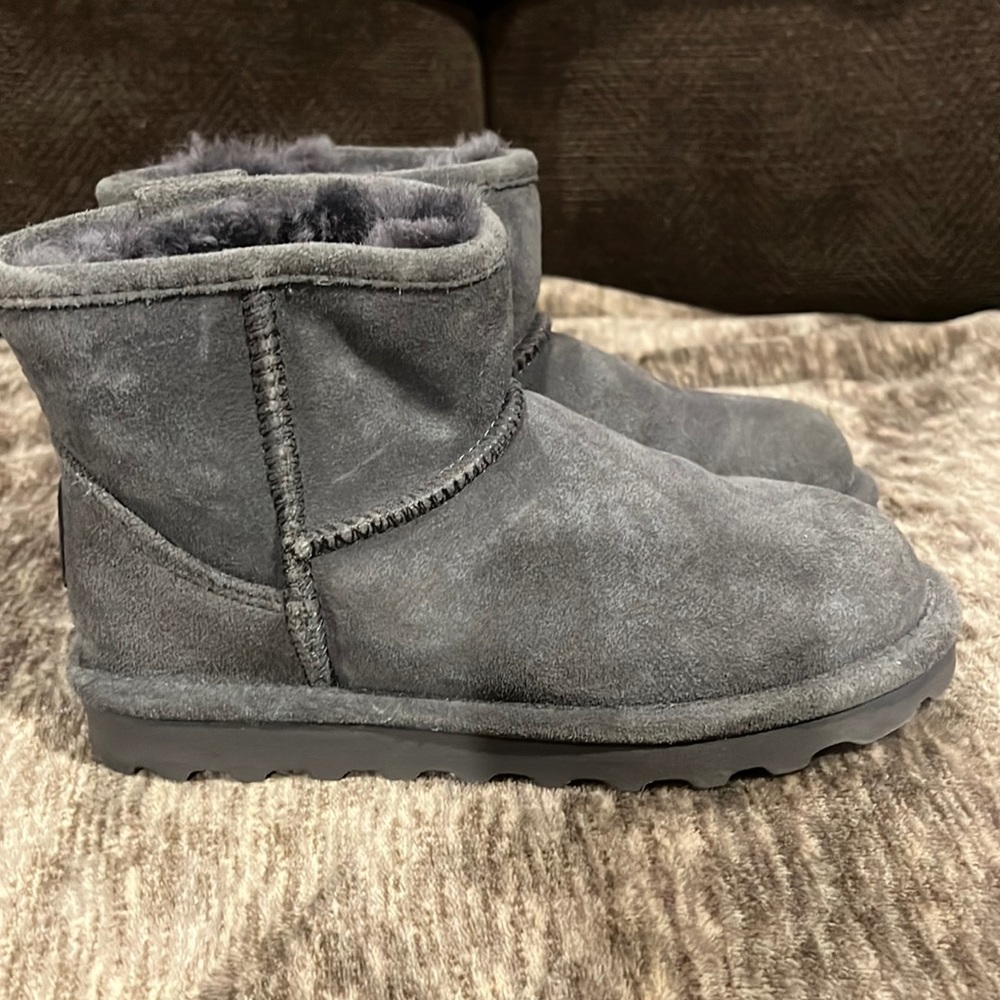 Bearpaw Alyssa Gray Boot, EUC! Size 5.